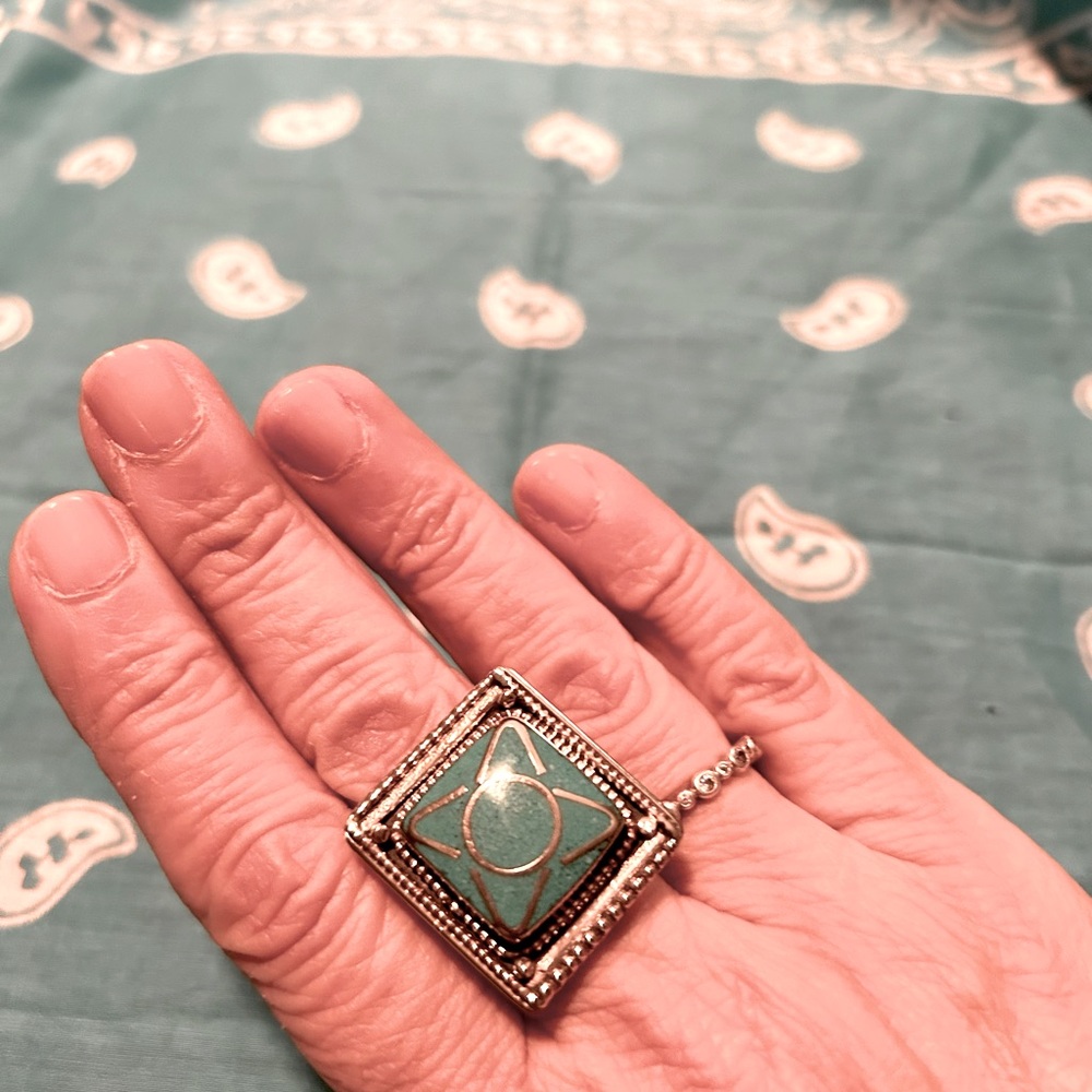 Silver Square Gemstone Turquoise Ring - image 5